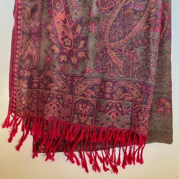 Pashmina Shawl - Picture 3 of 4